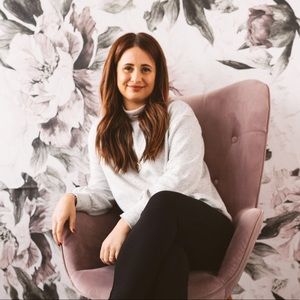 Meet your Posher, Emily